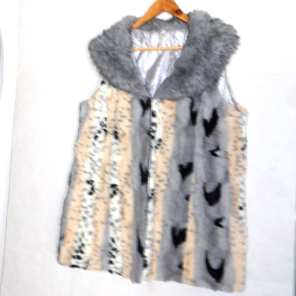 Tessori Women's Faux Fur Vest Size L/XL